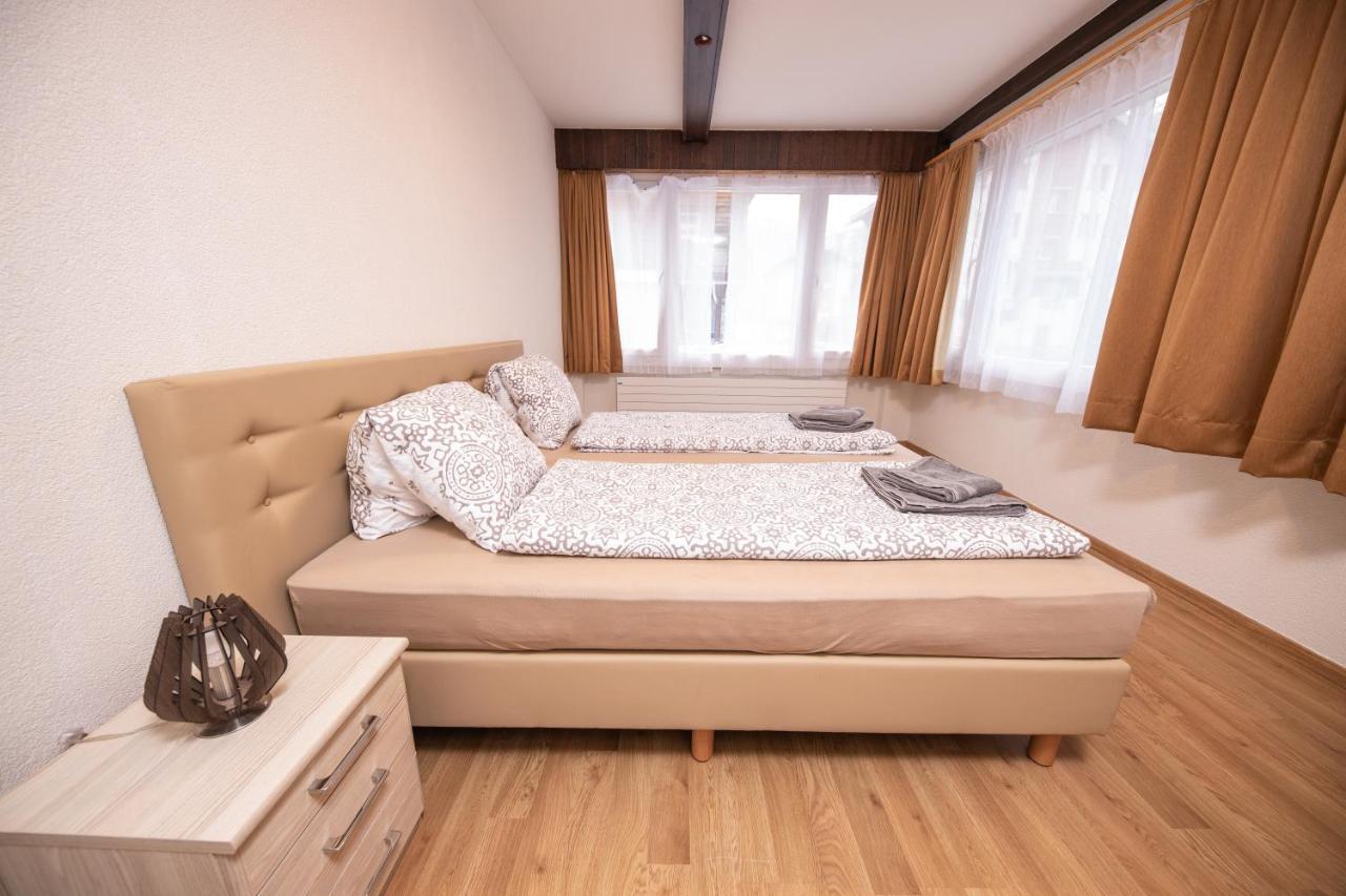 Haus Astoria Apartamento Saas-Grund Exterior foto